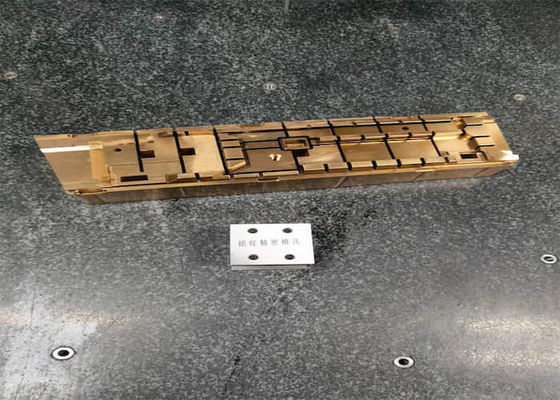 Inserções de molde de polimento de tolerância de 0,01 mm Componentes de molde automotivo