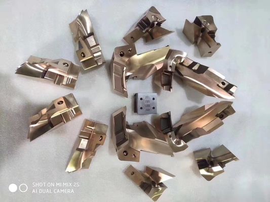 Peças de hardware de molde de injeção de precisão OEM Aço inoxidável Latão Peças de molde automotivo